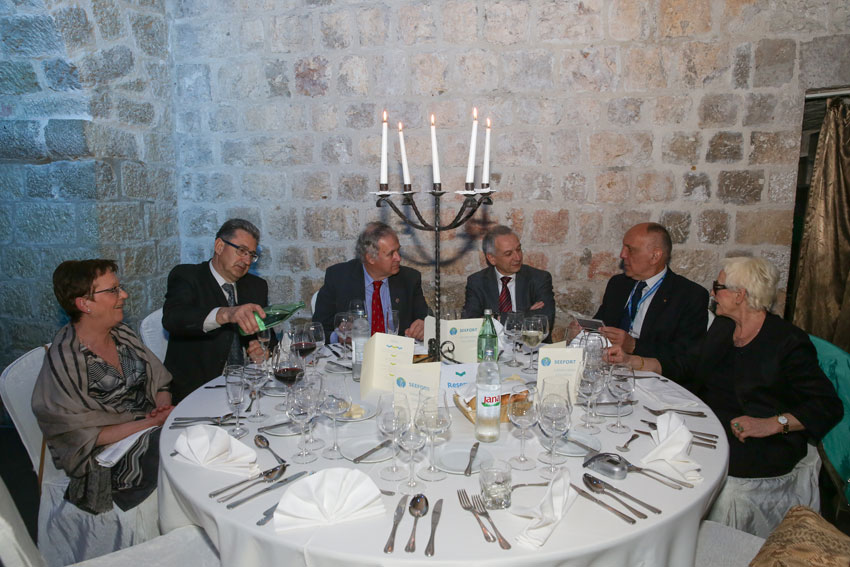 img0001-1842